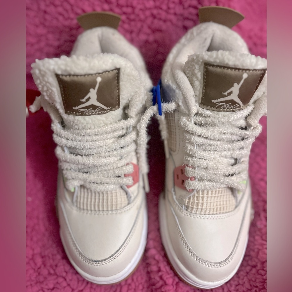 Jordan 4’s Wild Things Size 4.5 youth~ 6 Women’s